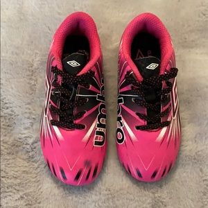 Kids Umbro Soccer Shoes Size 8k